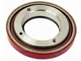 Front crankseal with steel ring, for International tractors
